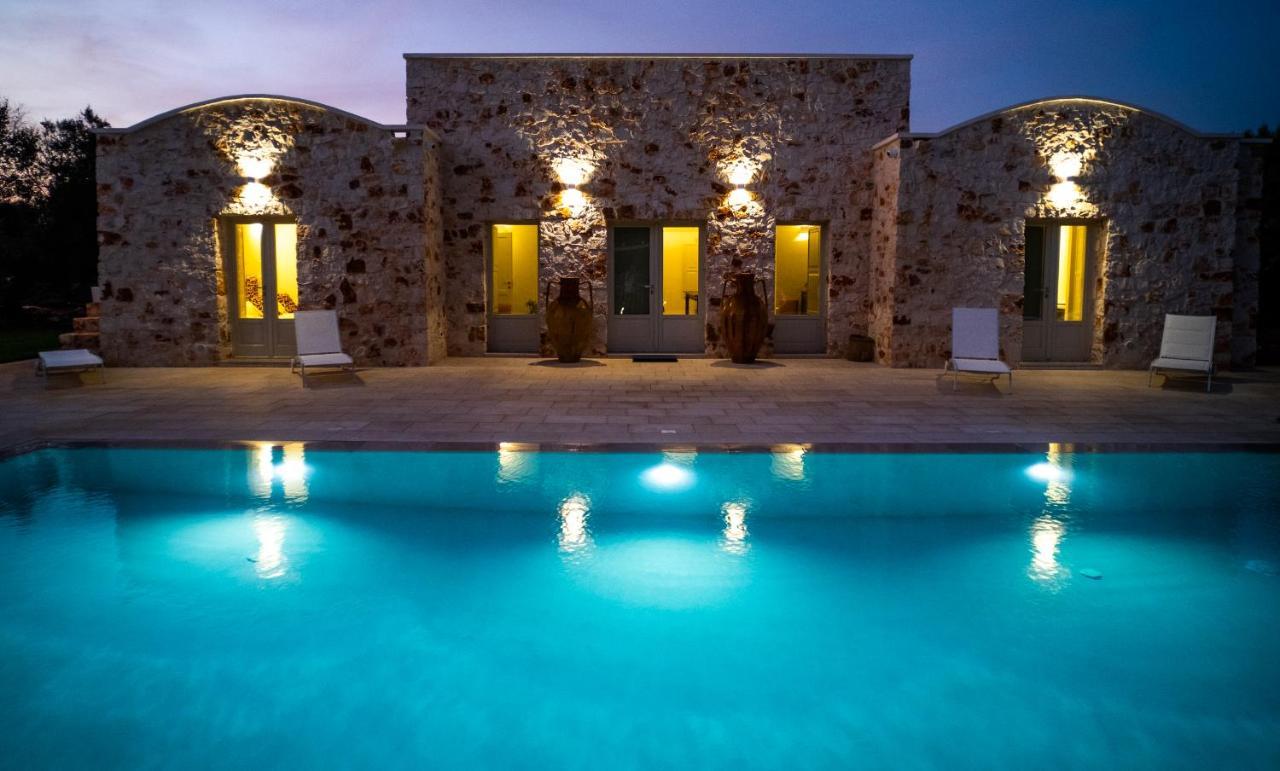 Casa Tonini Villa ออสตูนี ภายนอก รูปภาพ